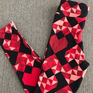 LuLaRoe Valentines S/M Leggings